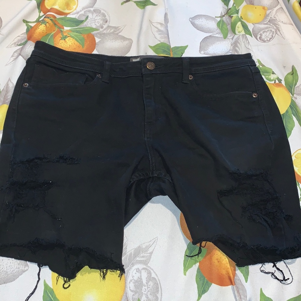 Levi's Black Distressed Cut off jean shorts